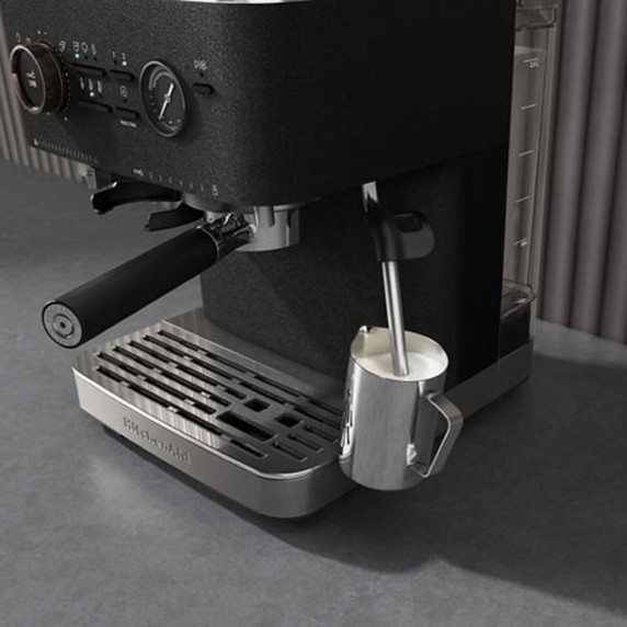 KitchenAid.ca Exclusive Colour - Semi Automatic Espresso Machine with Burr Grinder KES6551BK