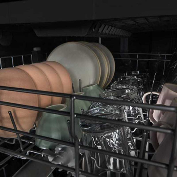 Whirlpool® 51 dBA Quiet Dishwasher with 3rd Rack WDT730HAMZ