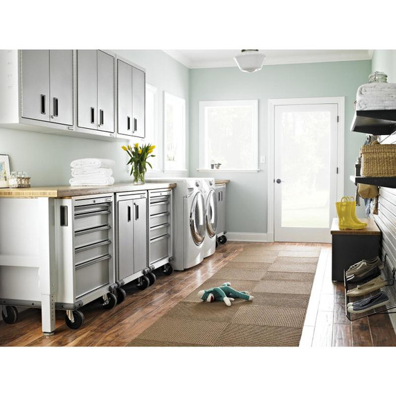 Gladiator® 30" (76.2 cm) Solid Shelf GAWA30SFRG