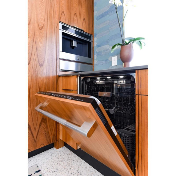 24" (61 cm) Rise™ Handle Kit (All Dish & Undercounter Wine/Bev/Ref/Drw) (Qty=1 handle) W11231237