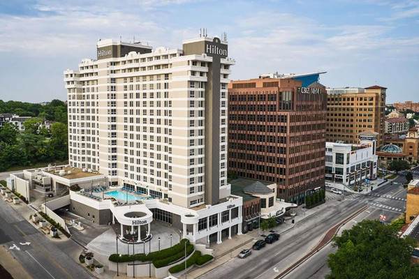 Hilton Kansas City Country Club, Kansas City
