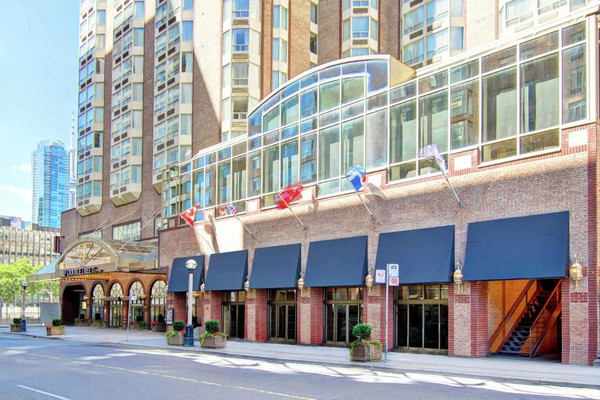 Double Tree Hotel by Hilton, Toronto