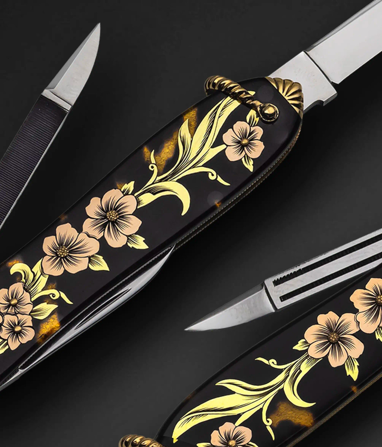 Custom, 3 Blade Candle End Lobster Pattern Folder with 14K Rose