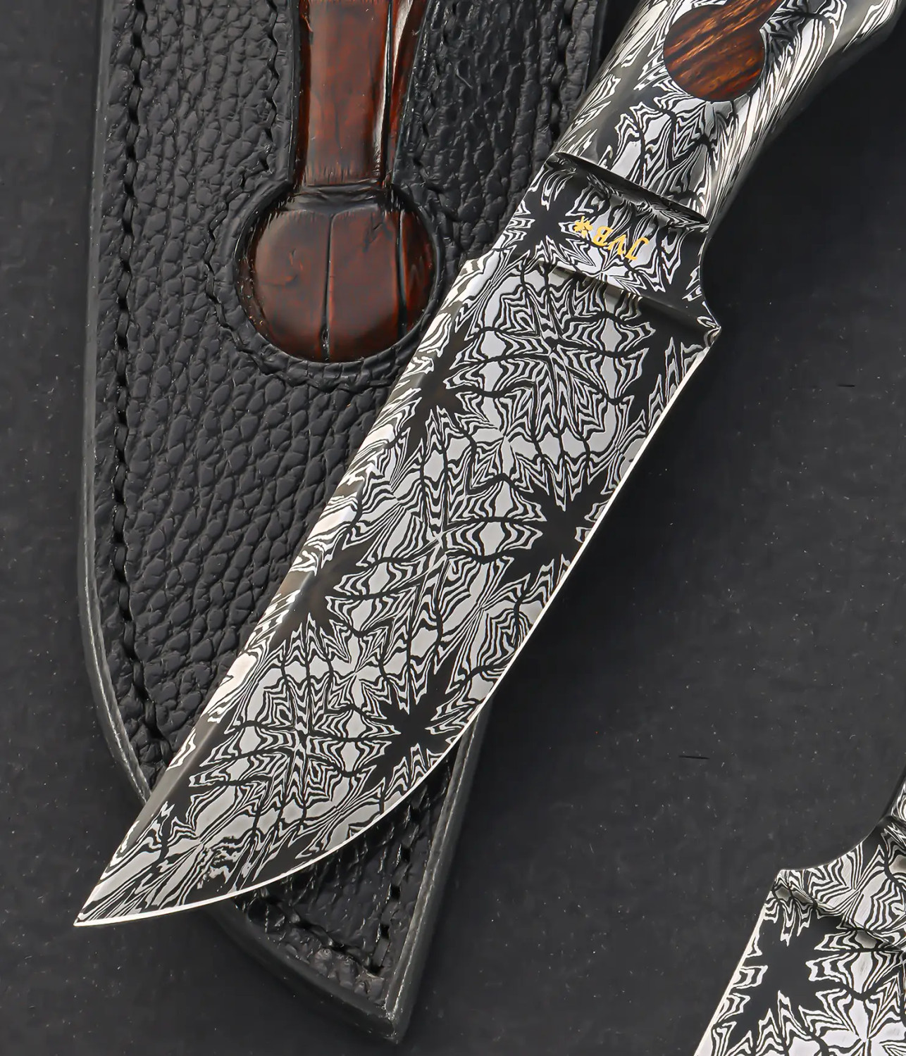 Marshal, Keyhole Integral with Mosaic Damascus, Ironwood, Sole