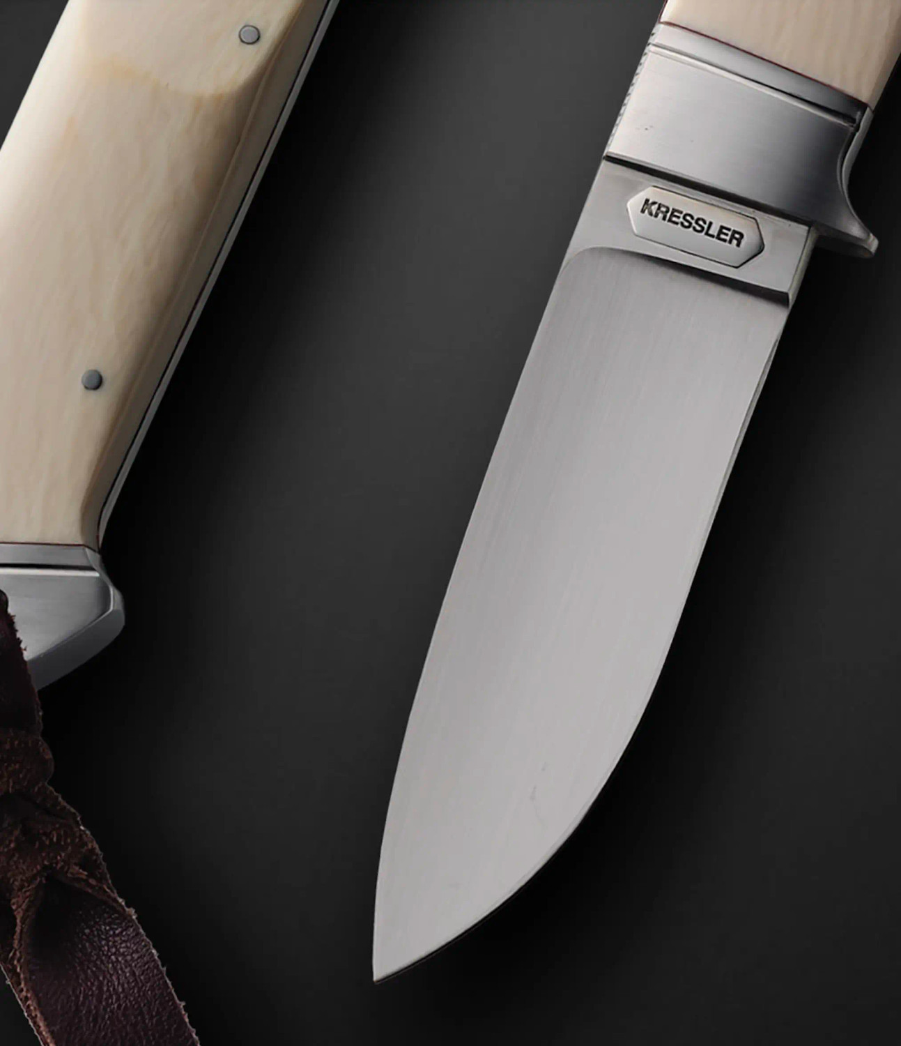 Kressler, Dietmar, Integral Hunter with Antique Mammoth, 8.75