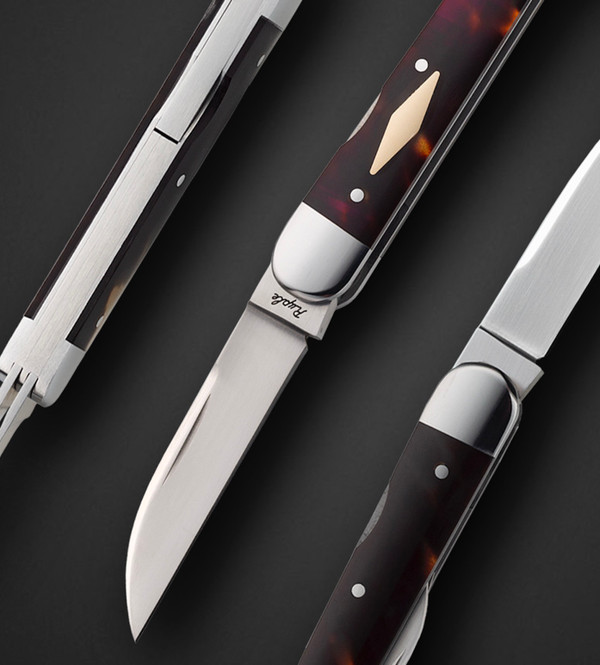 3 Blade, Lockback Whittler, Folding Knife with Antique Amber Scales & 14K Gold Shield, 3.75" Closed, by Bill Ruple 3 Blade, Lockback Whittler, Folding Knife with Antique Amber Scales & 14K Gold Shield, 3.75" Closed, by Bill Ruple