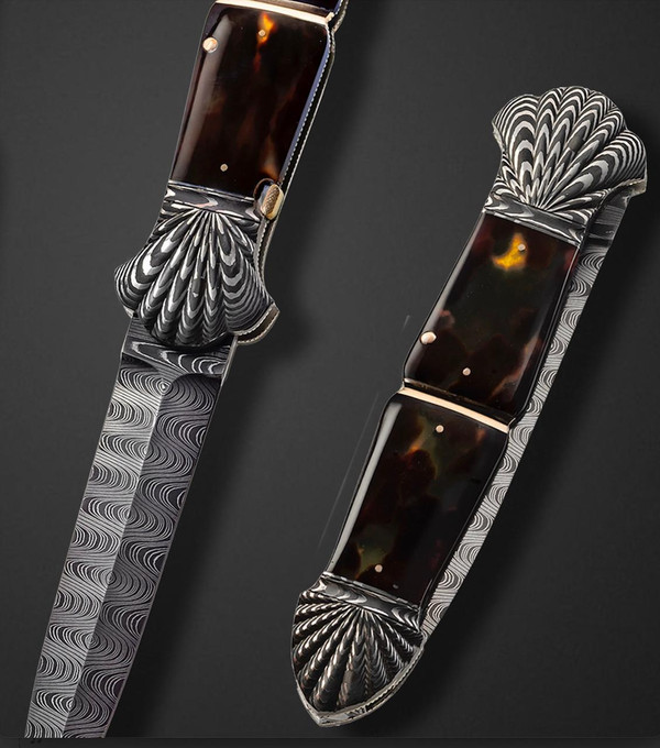 Steigerwalt, Ken Antique Amber & 10K Gold Automatic Folder with Seashell, Scalloped Bolsters by Ken Steigerwalt & Damascus by Mike Noris 