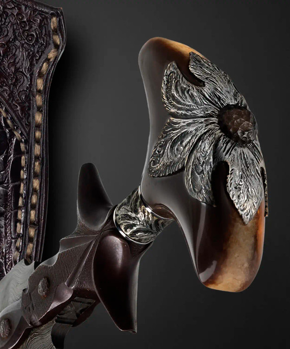 Large Push Dagger with Walrus Handle, Damascus Blade and Engraving, by Larry Fueganharry consignmnet 6950, Fuegen; lrg push dagger, walrus handle 3”bl 6”o Large Push Dagger with Walrus Handle, Damascus Blade and Engraving, by Larry Fueganharry consignmnet 6950, Fuegen; lrg push dagger, walrus handle 3”bl 6”o