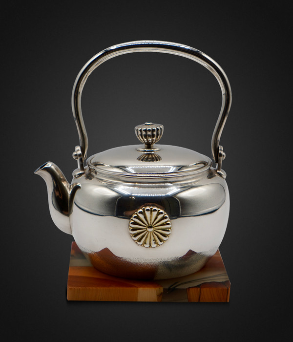 Antique Japanese Imperial Silver Kettle (Yakan)