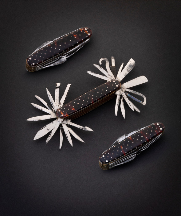 MECHI, LONDON, RARE PUBLISHED SILVER PIQUE TORTOISESHELL MULTI-BLADE (24) KNIFE, c. 1820-1845
