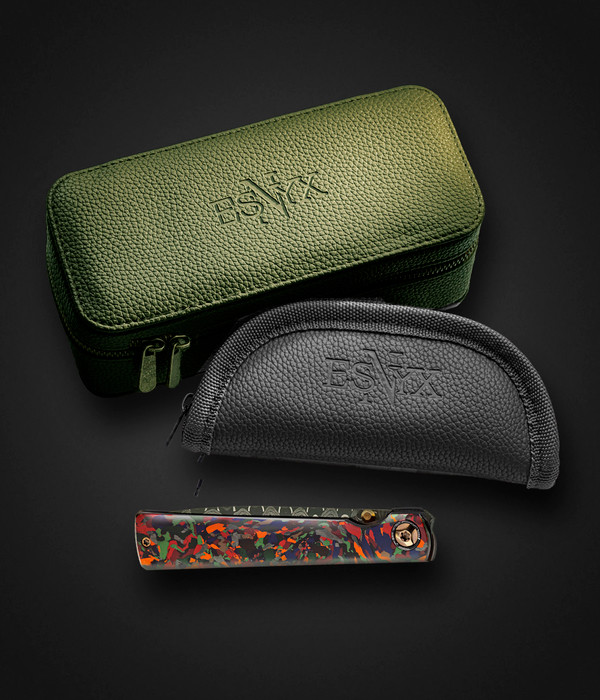 Evan Nicolaides / Esnyx Cero F Folder