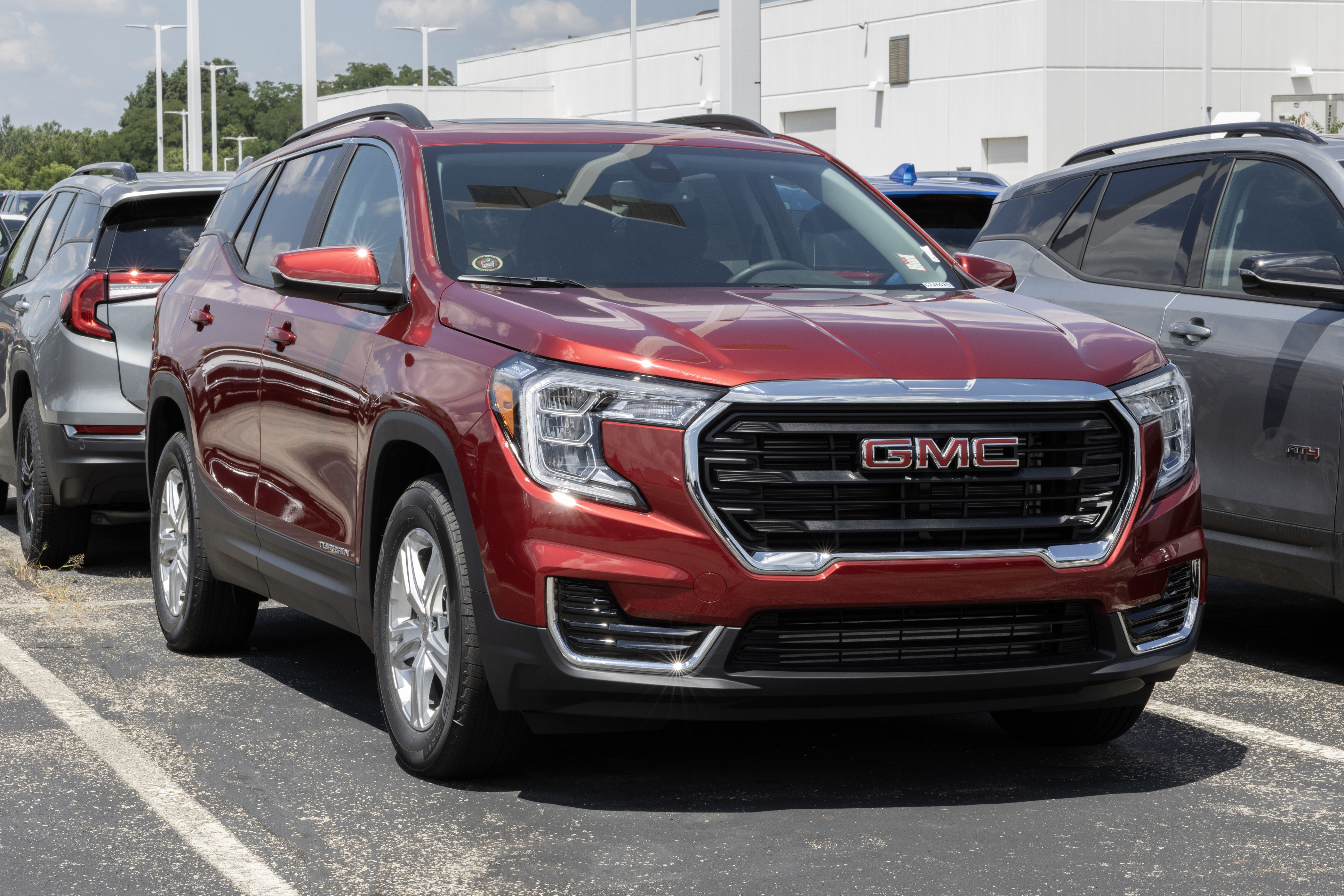 GMC Aftermarket Auto Parts and Accessories