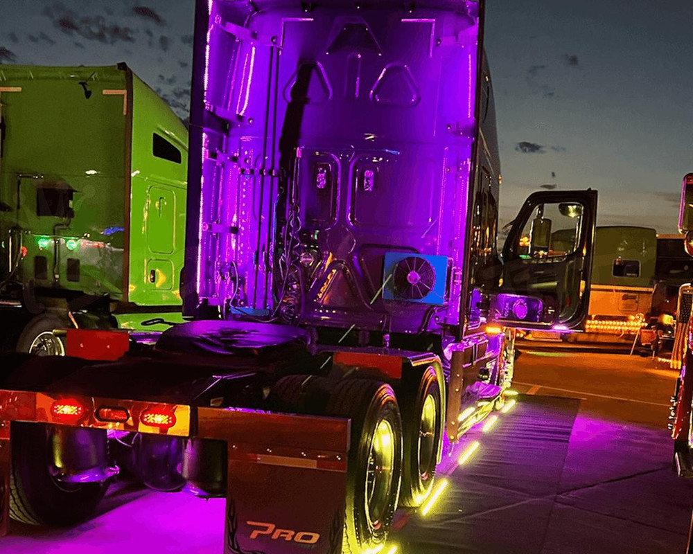 Freightliner Cascadia LED Accent Light Kit