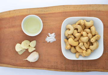 Lightly Salted Cashews Snack Pack (4 packs)