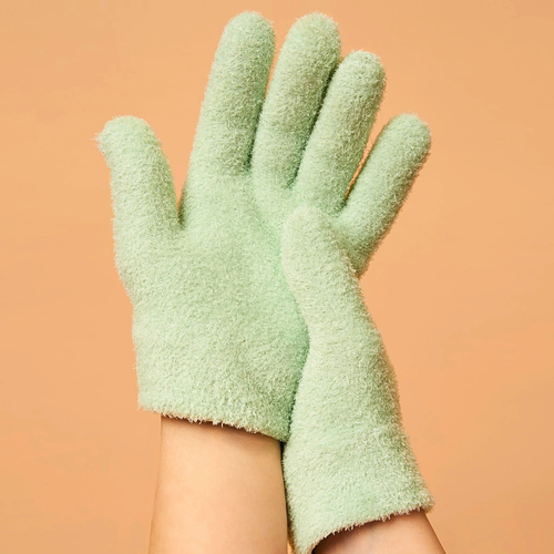 elive Moisturising Gel Gloves model demo