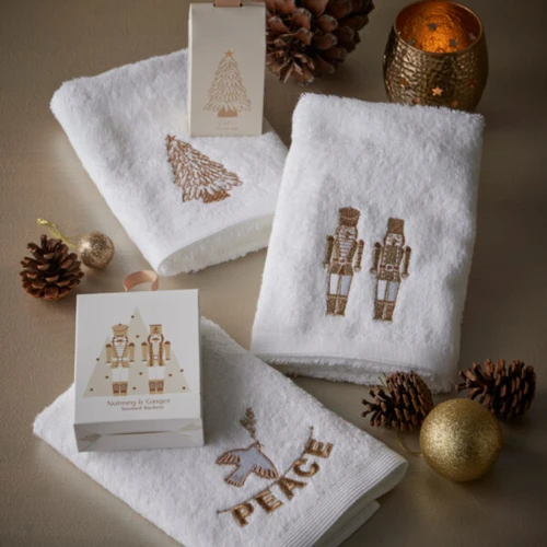 Pilbeam Living Sparkle Christmas Tree Hand Towel Single
