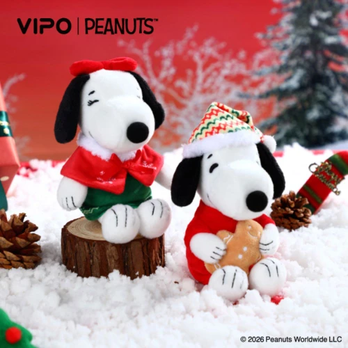 PEANUTS Snoopy Winter Collection Plush Keychain Blind Box