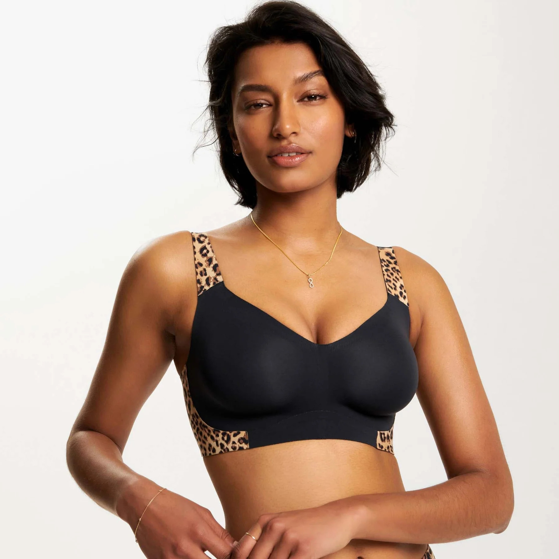 The Beyond Bra: Wireless Bra for Lift & Shaping – Evelyn & Bobbie