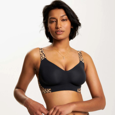 Evelyn & Bobbie~Evelyn Seamless Wirefree Bra~Small~Black