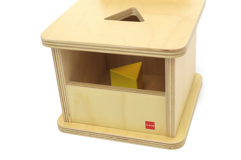 Imbucare Box with Triangular Prism by Gonzagarredi Montessori