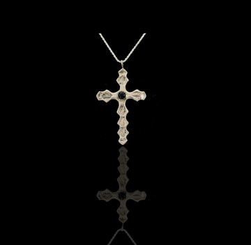 Luyu Oodla Sterling Silver & Onyx Cross Necklace