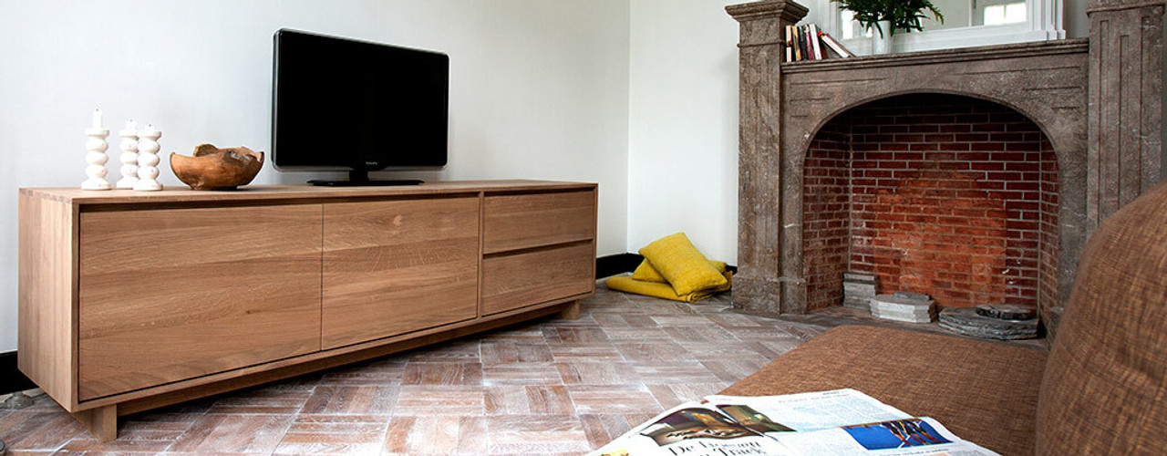 Solid Oak TV Units