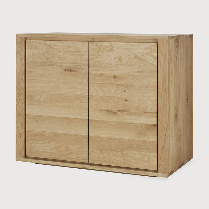 Ethnicraft Small Oak Sideboard Shadow 109 cm Ethnicraft Small Oak Sideboard Shadow 109 cm