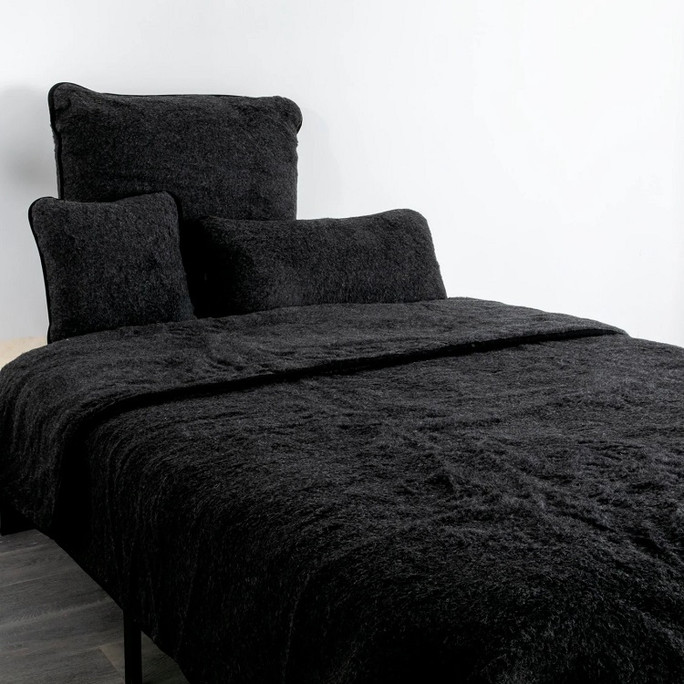 Native Natural Duvet / Quilt Black Merino Wool – Breathable & Hypoallergenic Native Natural Duvet / Quilt Black Merino Wool – Breathable & Hypoallergenic
