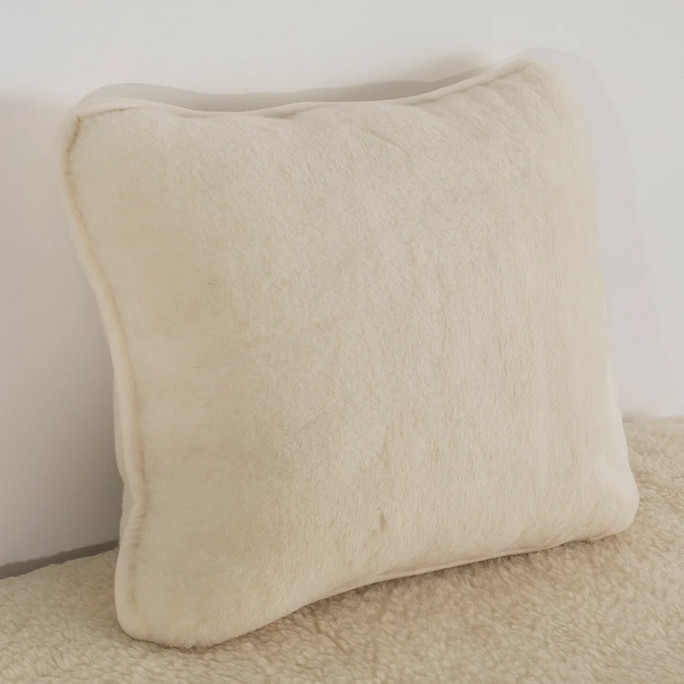 Native Natural Cushion Natural Merino Wool – Plush & Tactile Native Natural Cushion Natural Merino Wool – Plush & Tactile