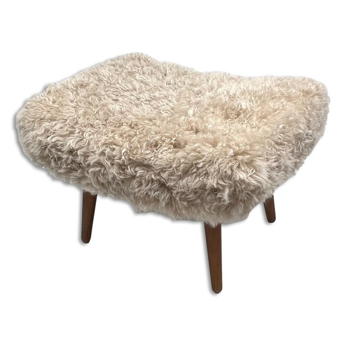 Sheepskin Footstool Beige Sheepskin 65x45cm – Natural Luxury Sheepskin Footstool Beige Sheepskin 65x45cm – Natural Luxury