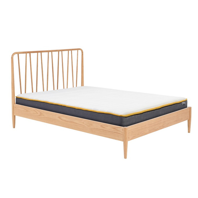 Spindle Oak Bed Jesper