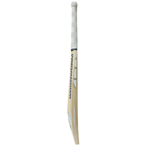 Woodworm Cricket Wand Flame Junior Cricket Bat, Size 6 Woodworm Cricket Wand Flame Junior Cricket Bat, Size 6