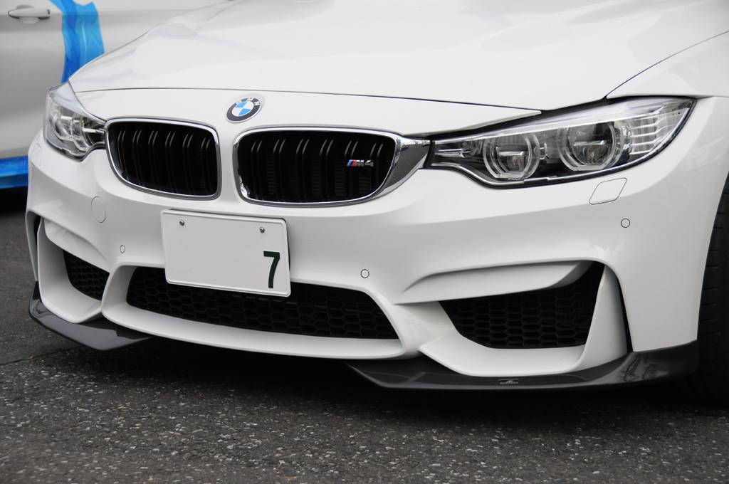 AC Schnitzer Carbon fibre front spoiler elements for BMW M4 (F82