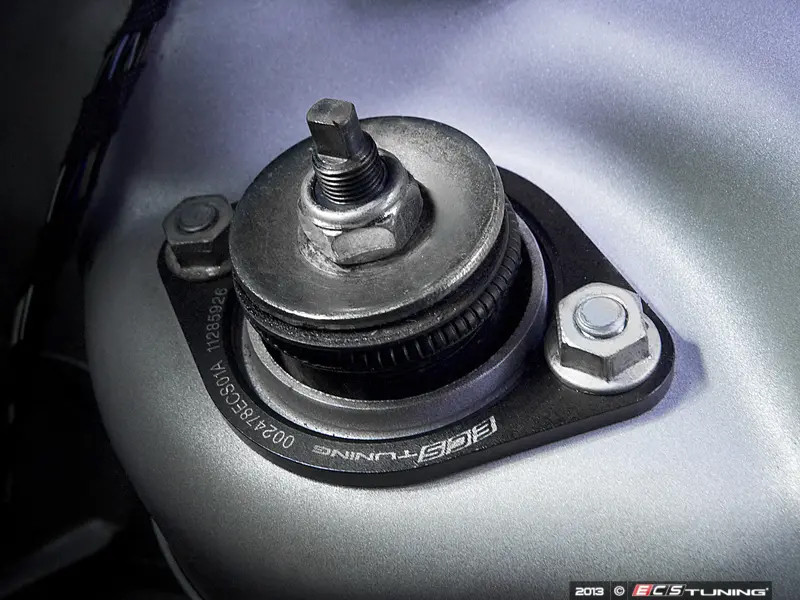 ECS Tuning Heavy Duty Rear Shock Mount Reinforcement Plate Set E36