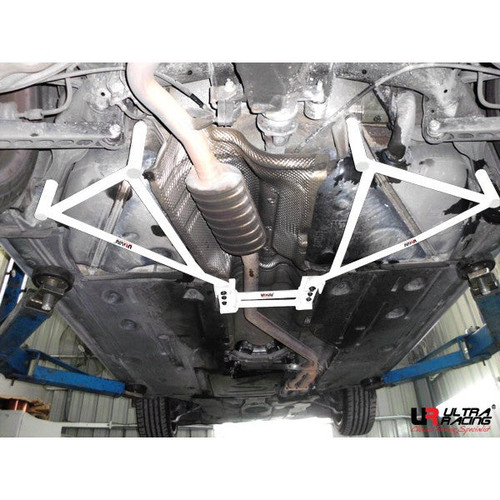 Ultra Racing BMW 3 Series (E90) Rear Lower Brace URRS8-1671