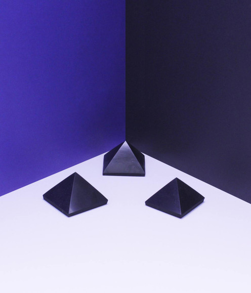 Shungite - pyramids in extra-small sizes