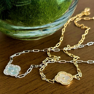 Charlie Large Flower