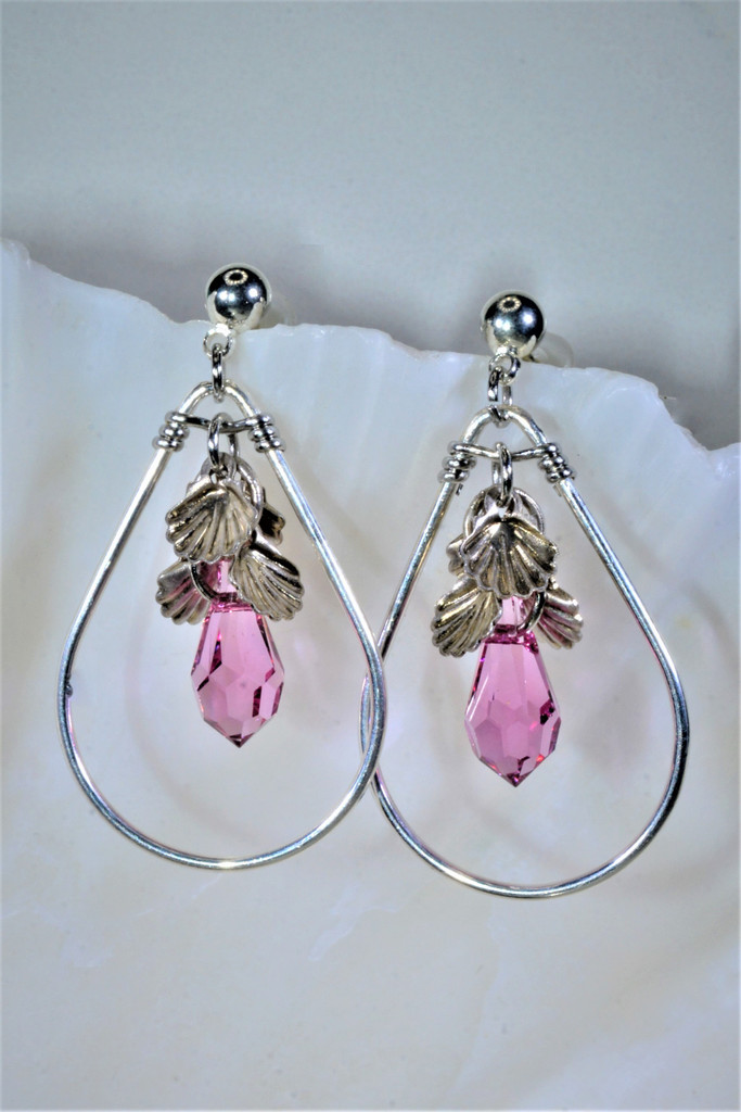 Swarovski pink crystal earrings
Pink earrings with clamshells
clamshell earrings
teardrop earrings
pink teardrop earrings
stainless steel teardrop earring
silver earrings teardrop