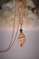 Rose gold necklace with spindle shell