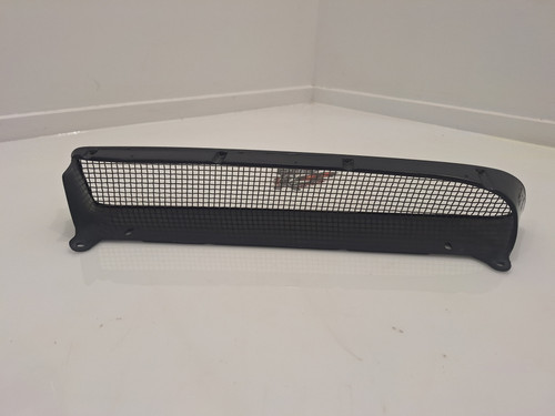 1997-2004 Chevrolet Corvette Z06 Front Radiator Lower Grille GM 10424821 LH