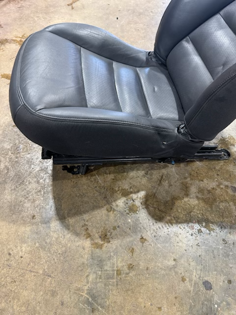 2005-2013 3LT C6 Corvette Passenger Seat Full Assembly (Black/Ebony)