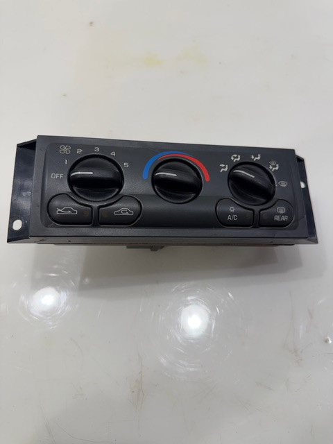 1997-2004 C5 Corvette HVAC Manual Climate Control Switch Panel