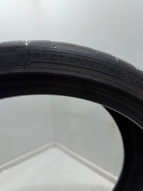 Low Mile Michelin Pilot Sport 4s 275/30 ZR 20 (Pair)
