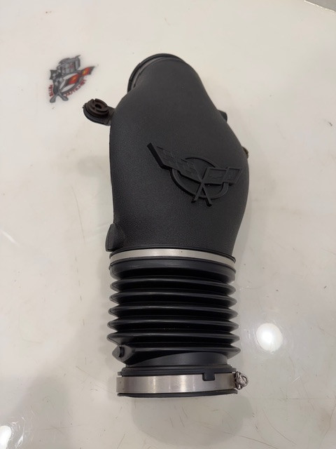 2001-2004 C5 Corvette Intake Inlet Bridge Duct  OEM (LS1/LS6)