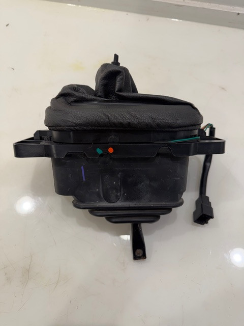 2009-2013 C6 Corvette Automatic Shifter Assembly - 20916956