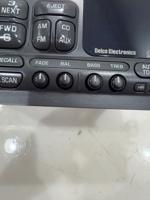 2000-2004 C5 Corvette AM/FM & CD Radio Player