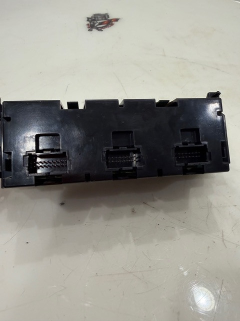 C6 Corvette - C6 Corvette Used Parts - C6 HVAC - C6 HVAC Controls
