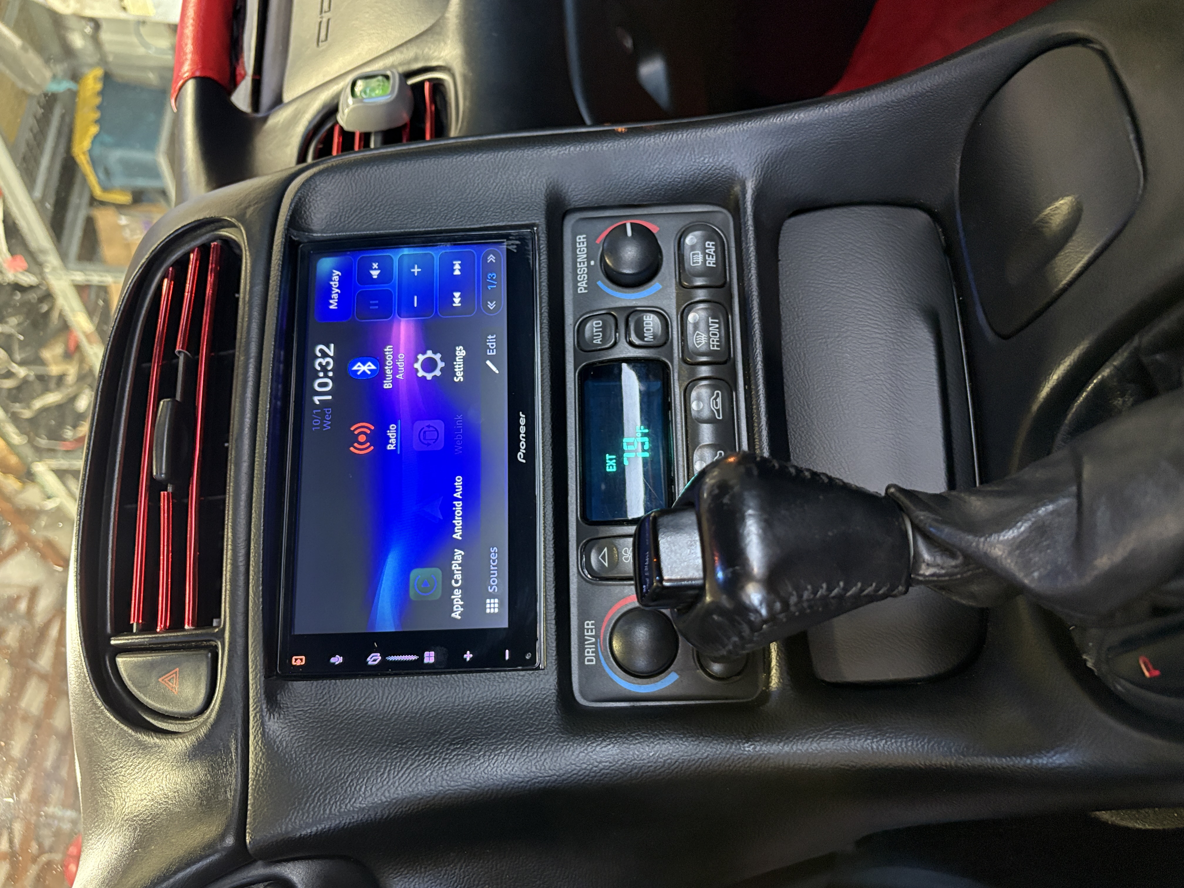 VetteNuts C5 Corvette Double Din Audio Package w/Pioneer DMH-WC5700NEX