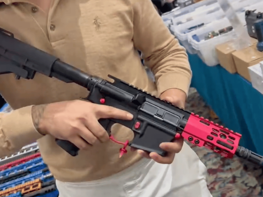 Shooters Gate gun show display
