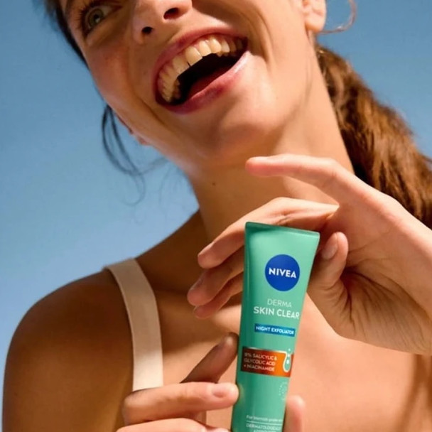 Nivea Derma Skin Peeling Night Exfoliant 40 ml